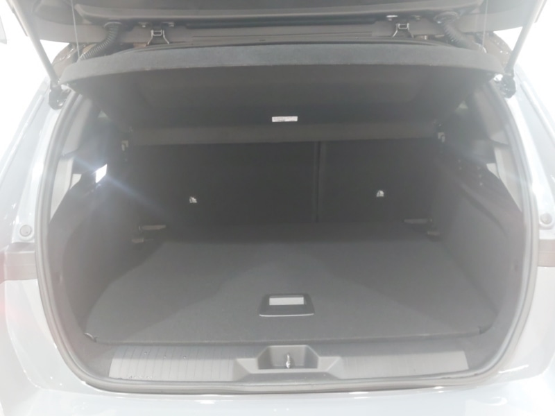 Used Vauxhall Astra 2026 for sale - 77947855: Photo 8