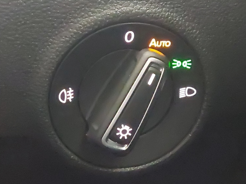 Used Volkswagen T-Roc 2018 for sale - 77682381: Photo 18