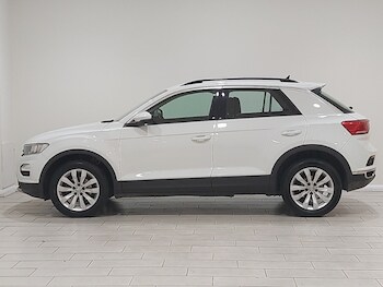 Used Volkswagen T-Roc 2018 for sale - 77682381: Photo