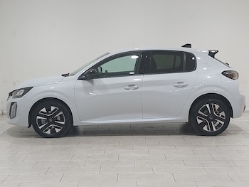 Used Peugeot 208 2025 for sale - 75706666: Photo