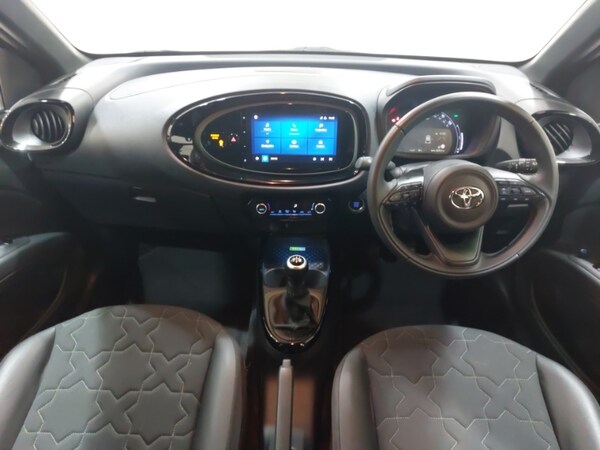 Used Toyota Aygo X 2022 for sale - 76258240: Photo 2