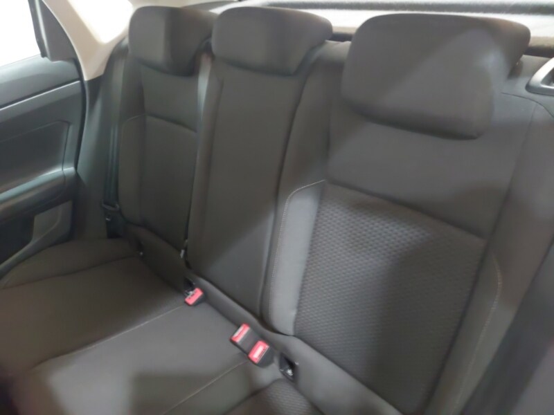 Used Volkswagen Polo 2018 for sale - 76699903: Photo 6