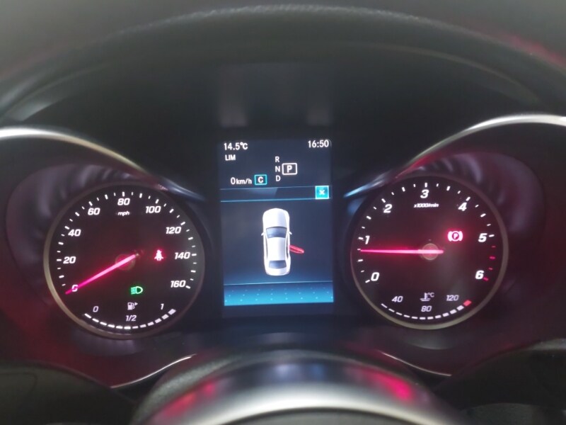 Used Mercedes-Benz C Class 2019 for sale - 77663923: Photo 11