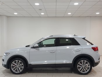 Used Volkswagen T-Roc 2018 for sale - 78559357: Photo