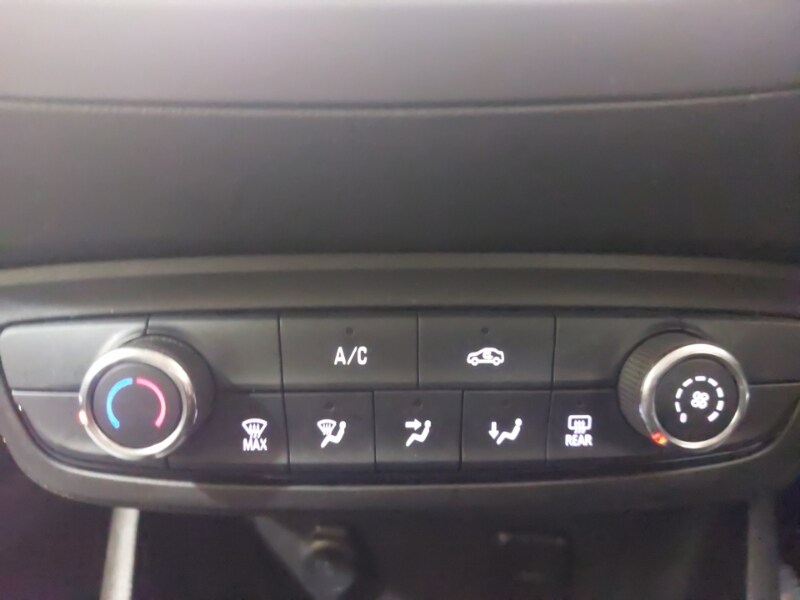 Used Vauxhall Crossland 2022 for sale - 77947870: Photo 16