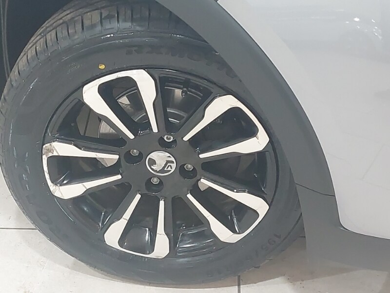 Used Vauxhall Crossland 2022 for sale - 77947870: Photo 9