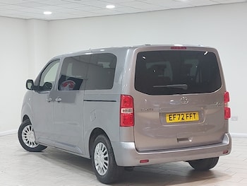 Used Toyota PROACE CITY Verso 2023 for sale - 77433313: Photo