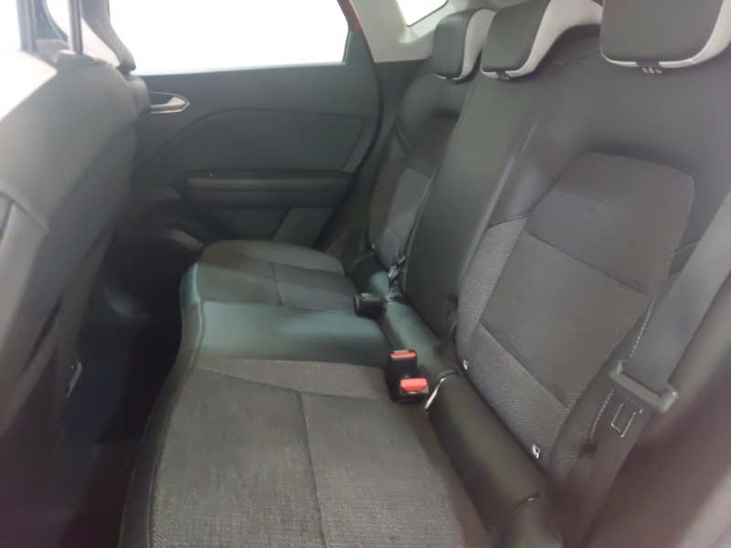 Used Renault Captur 2020 for sale - 78203120: Photo 6