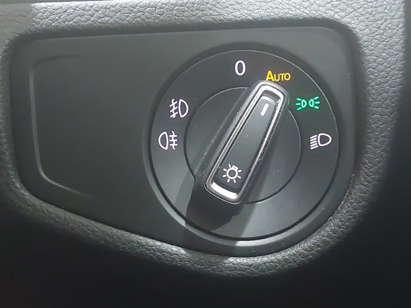 Used Volkswagen Golf 2019 for sale - 77062813: Photo 19