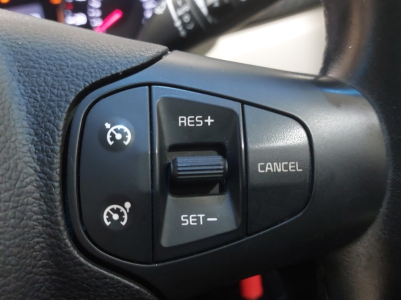 Used Kia Carens 2018 for sale - 77028643: Photo 19