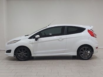 Used Ford Fiesta 2016 for sale - 78424854: Photo