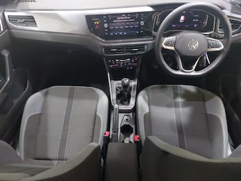 Used Volkswagen Polo 2023 for sale - 76150566: Photo 2