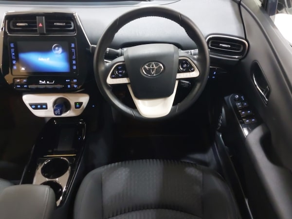 Used Toyota Prius 2017 for sale - 76335754: Photo 7