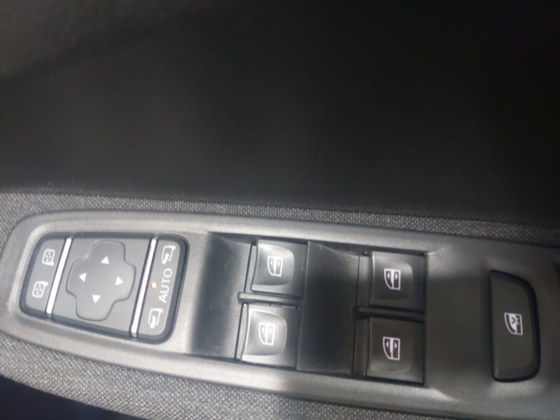 Used Renault Zoe 2023 for sale - 78040927: Photo 19