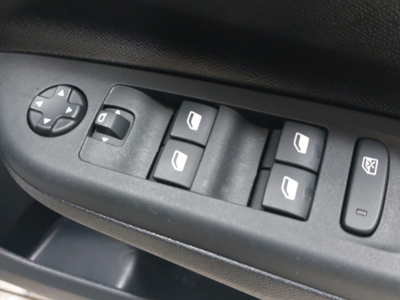 Used Vauxhall Corsa 2023 for sale - 76160535: Photo 19