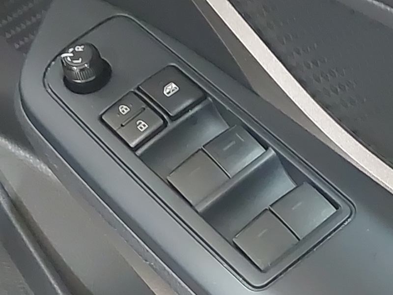 Used Toyota C-HR 2023 for sale - 77278115: Photo 12