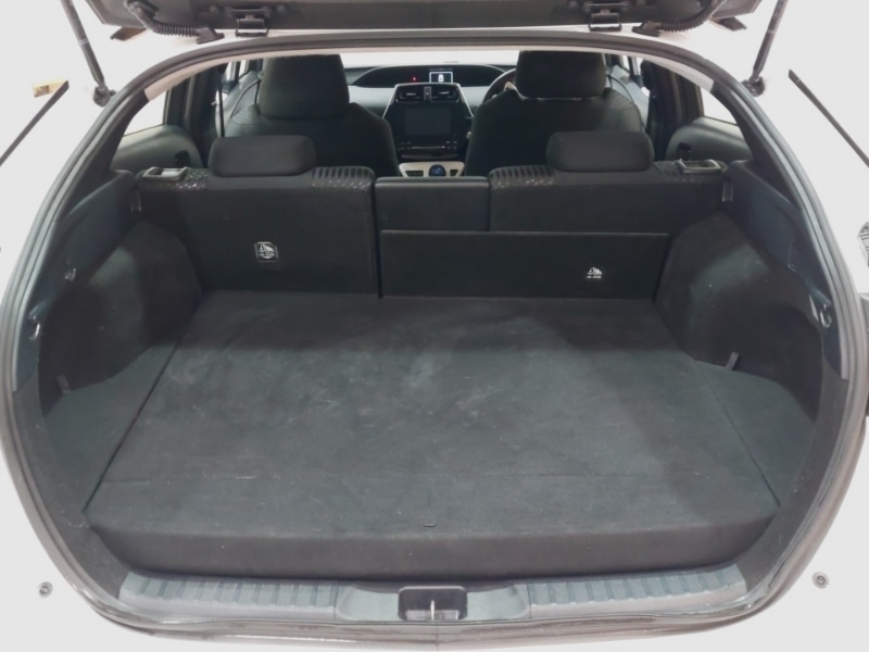 Used Toyota Prius 2017 for sale - 77165198: Photo 8