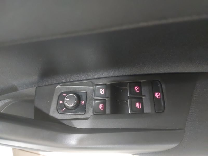 Used Volkswagen Polo 2018 for sale - 76478808: Photo 19