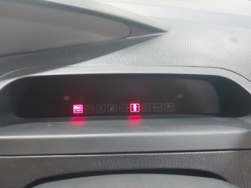 Used Ssangyong Turismo 2018 for sale - 77933256: Photo 11