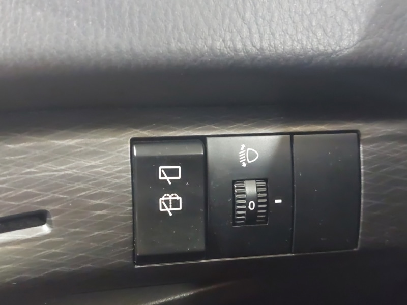 Used Ssangyong Turismo 2018 for sale - 77933256: Photo 19