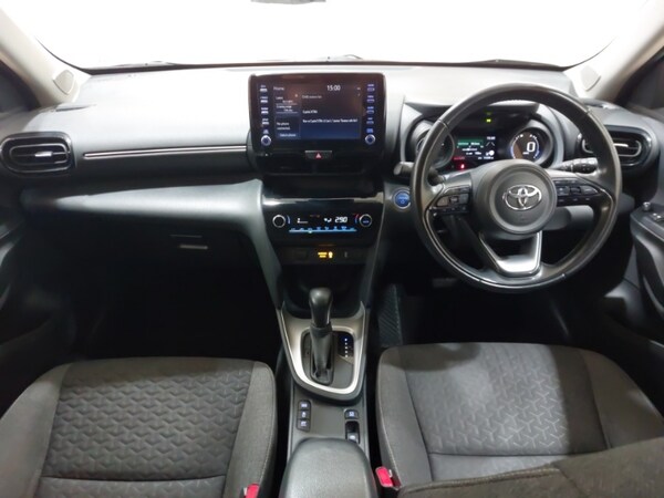 Used Toyota Yaris Cross 2022 for sale - 76268967: Photo 2