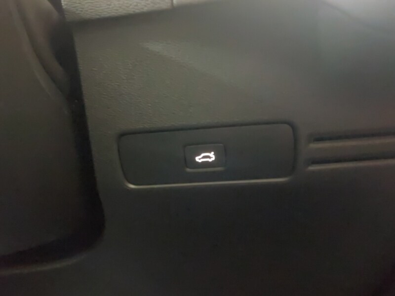 Used Volvo XC40 2024 for sale - 77183413: Photo 18