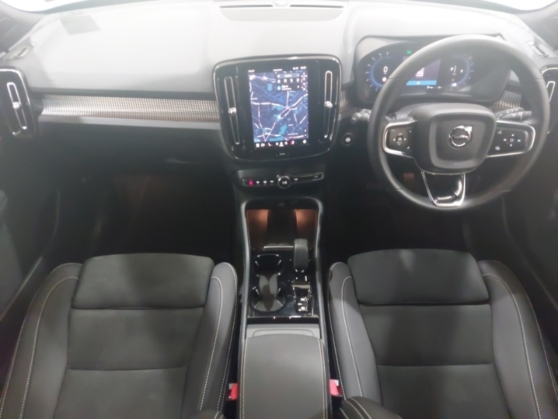 Used Volvo XC40 2024 for sale - 77183413: Photo 2