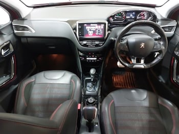 Used Peugeot 2008 2017 for sale - 78968349: Photo