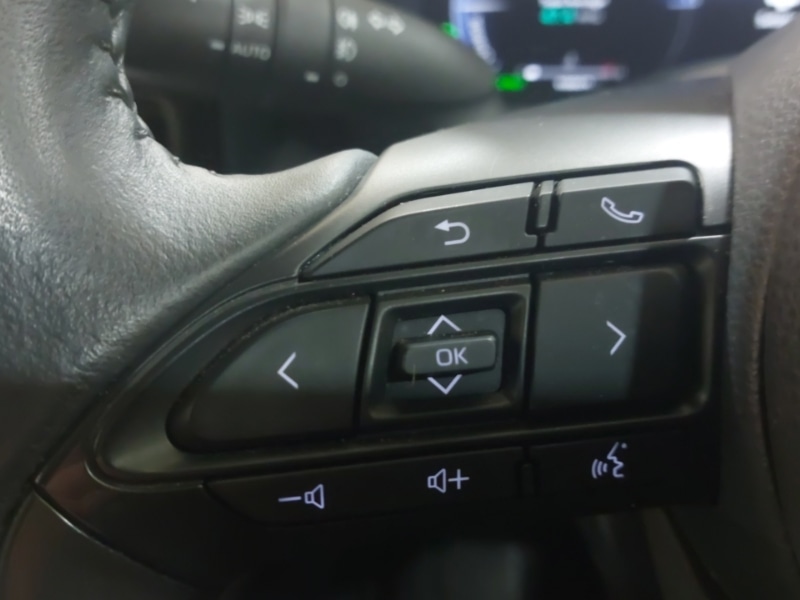 Used Toyota Yaris Cross 2024 for sale - 77536482: Photo 17