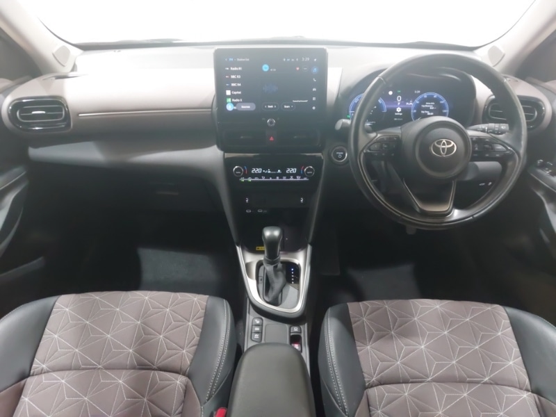 Used Toyota Yaris Cross 2024 for sale - 77536482: Photo 2