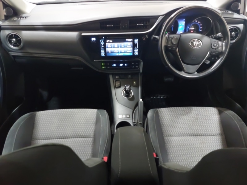 Used Toyota Auris 2018 for sale - 76745733: Photo 2