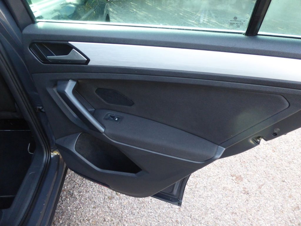 Used Volkswagen Tiguan 2020 for sale - 77133180: Photo 20