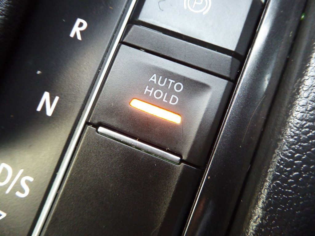 Used Volkswagen Tiguan 2020 for sale - 77133180: Photo 32