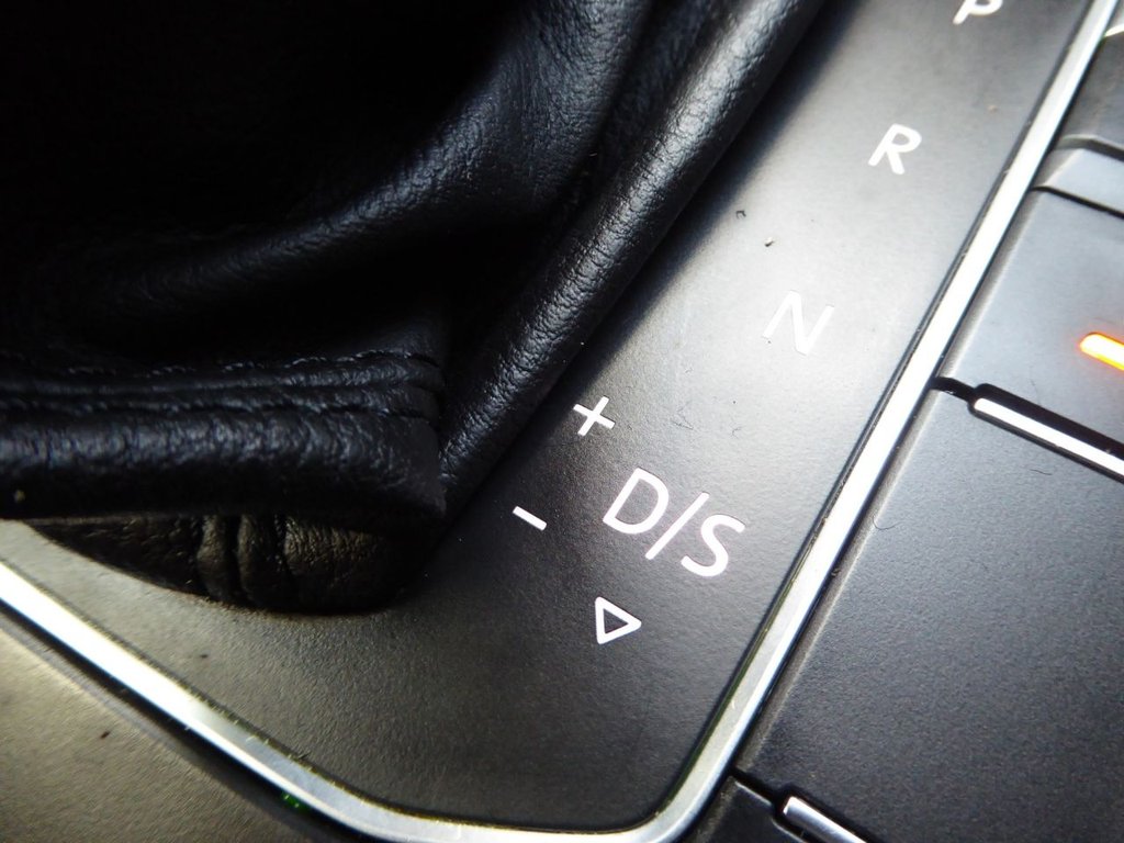 Used Volkswagen Tiguan 2020 for sale - 77133180: Photo 44