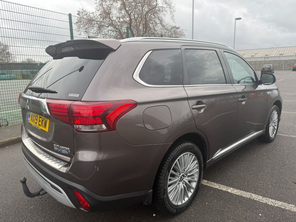 Used Mitsubishi Outlander 2019 for sale - 76900820: Photo 3