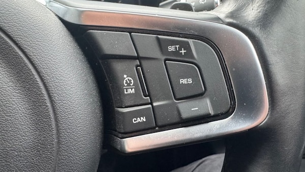 Used Jaguar XF 2020 for sale - 74930915: Photo 19