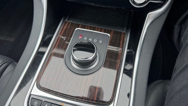 Used Jaguar XF 2020 for sale - 74930915: Photo 27
