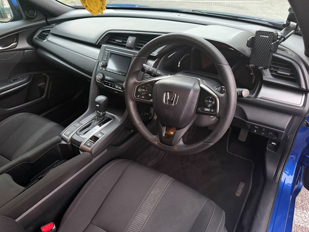 Used Honda Civic 2018 for sale - 76509880: Photo 12