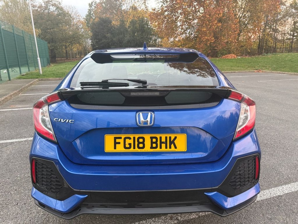 Used Honda Civic 2018 for sale - 76509880: Photo 4