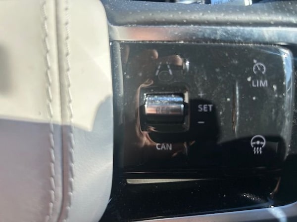 Used Land Rover Range Rover Velar 2022 for sale - 74065648: Photo 16
