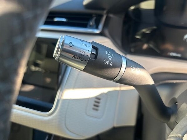 Used Land Rover Range Rover Velar 2022 for sale - 74065648: Photo 37