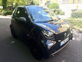 Used smart fortwo 2018 for sale - 78672723: Photo
