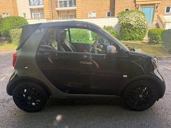 Used smart fortwo 2018 for sale - 78672723: Photo