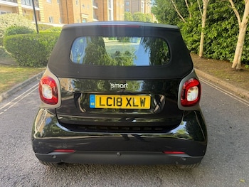 Used smart fortwo 2018 for sale - 78672723: Photo