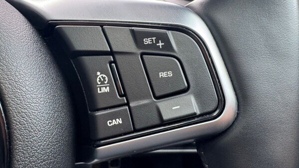 Used Jaguar F-Type 2021 for sale - 75028402: Photo 28