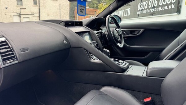 Used Jaguar F-Type 2021 for sale - 75028402: Photo 45