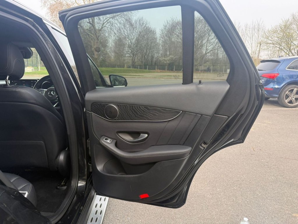 Used Mercedes-Benz GLC 2019 for sale - 78003348: Photo 17