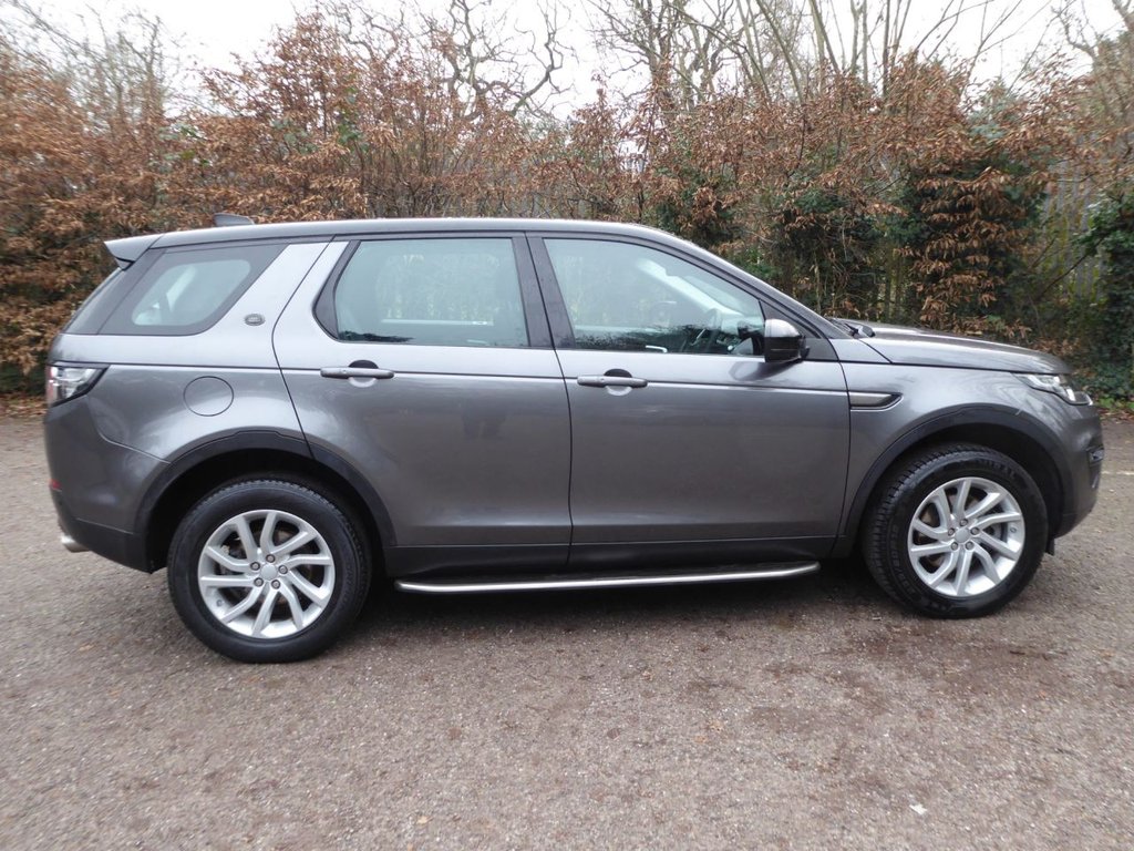 Used Land Rover Discovery Sport 2017 for sale - 76986134: Photo 13