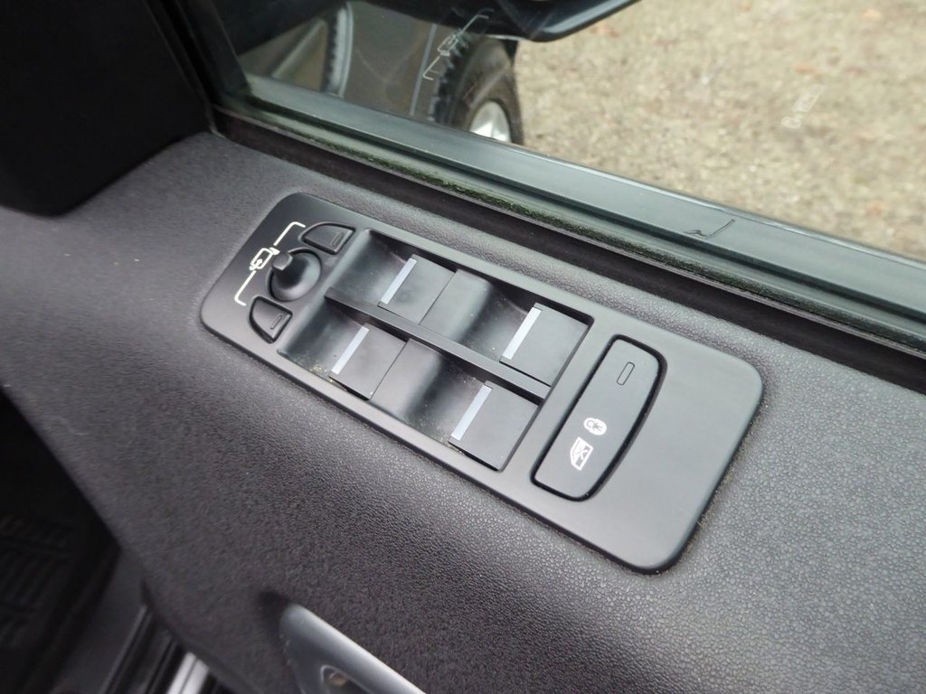 Used Land Rover Discovery Sport 2017 for sale - 76986134: Photo 26