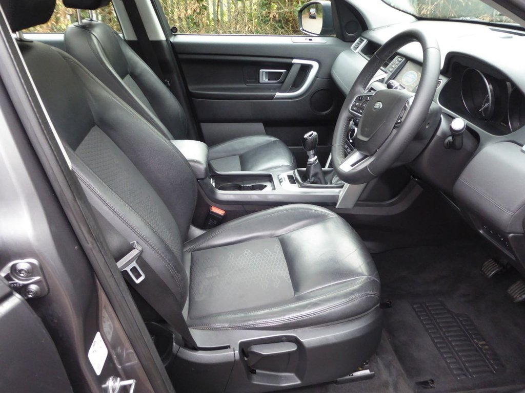 Used Land Rover Discovery Sport 2017 for sale - 76986134: Photo 27